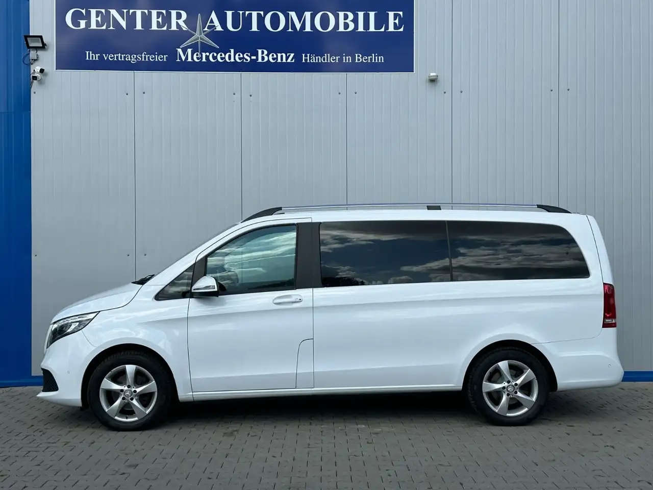Mercedes-Benz V 220 LANG 9G-TR WEBASTO NAVI MBUX KAMERA 7-SITZ 6