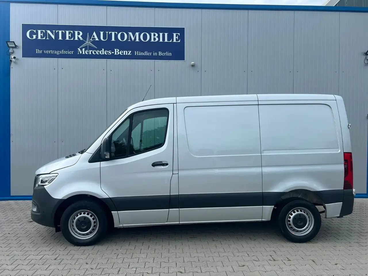 Mercedes-Benz Sprinter 314 AUTOMATIK NAVI TOTWINKEL KAMERA LED 4