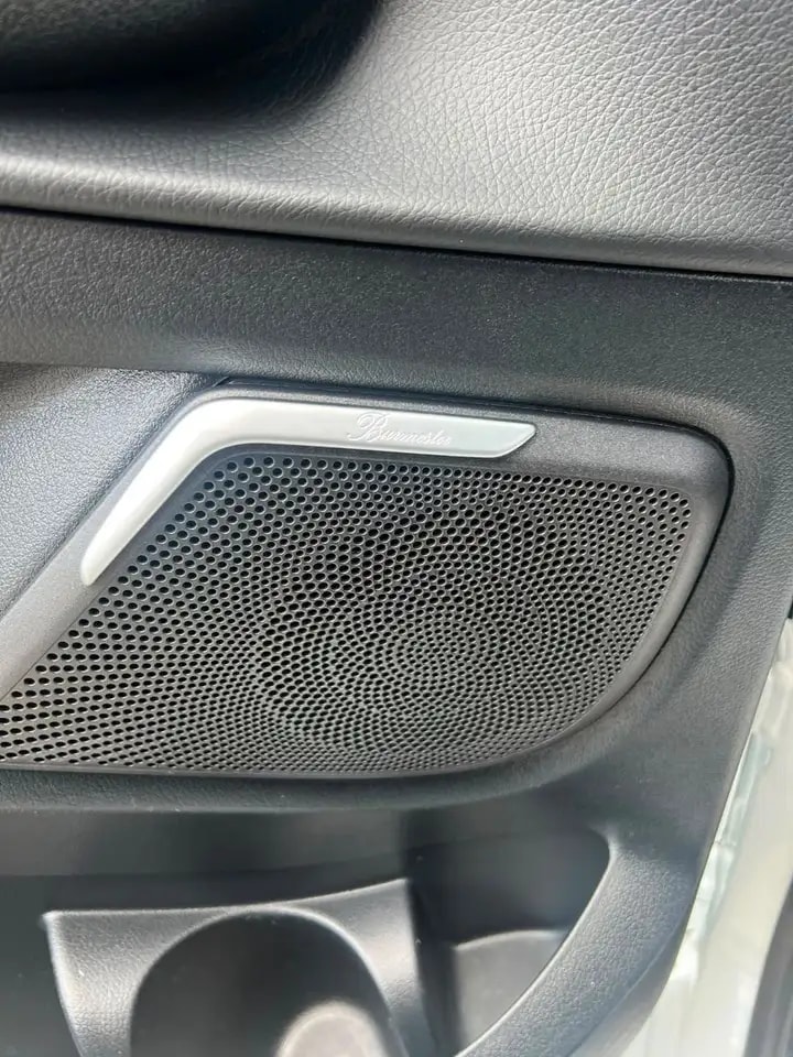 Mercedes-Benz V 300 V300 LANG 4M AMG-LINE PANO LED 360° WEBASTO AHK 17