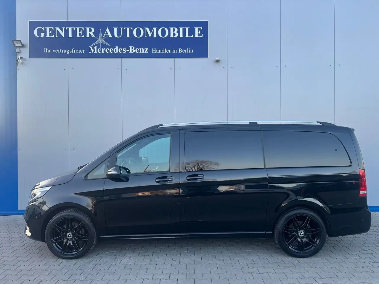 Mercedes-Benz V 250 V250 4M LANG AMG-LINE PANORAMA LEDER AHK EL.TÜRE 4