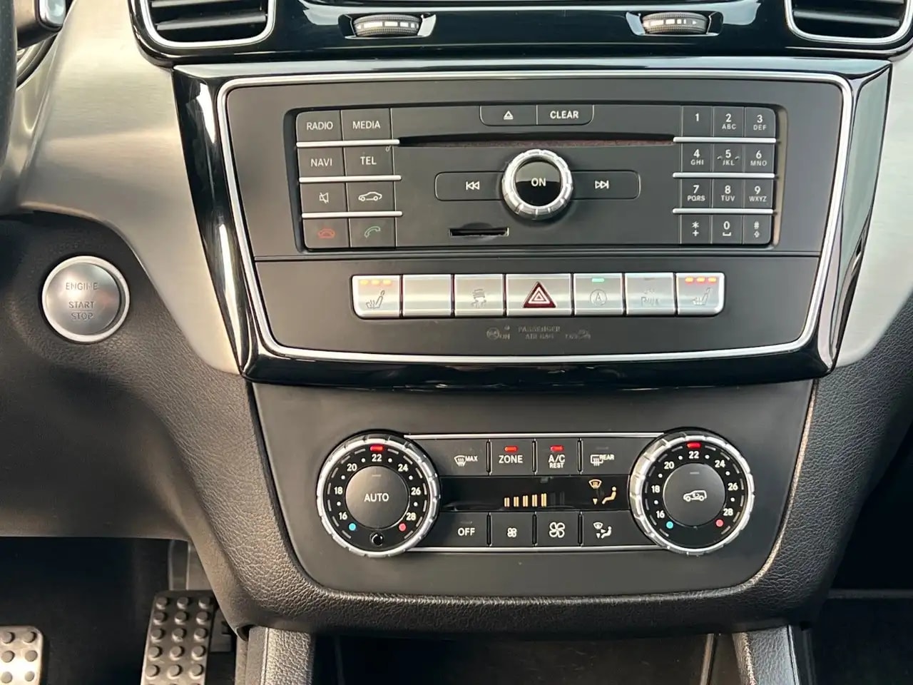 Mercedes-Benz GLE 350 4M AMG-LINE COMAND SCHIEBED. LED KEYLESS 18