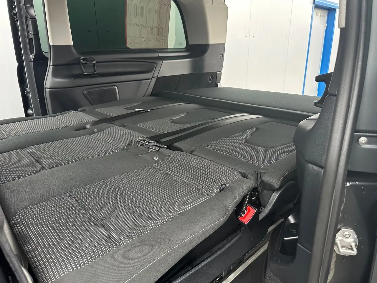 Mercedes-Benz V 300 V300 LANG 4M AMG LIEGEPAKET WEBASTO LED EL.TÜREN 20