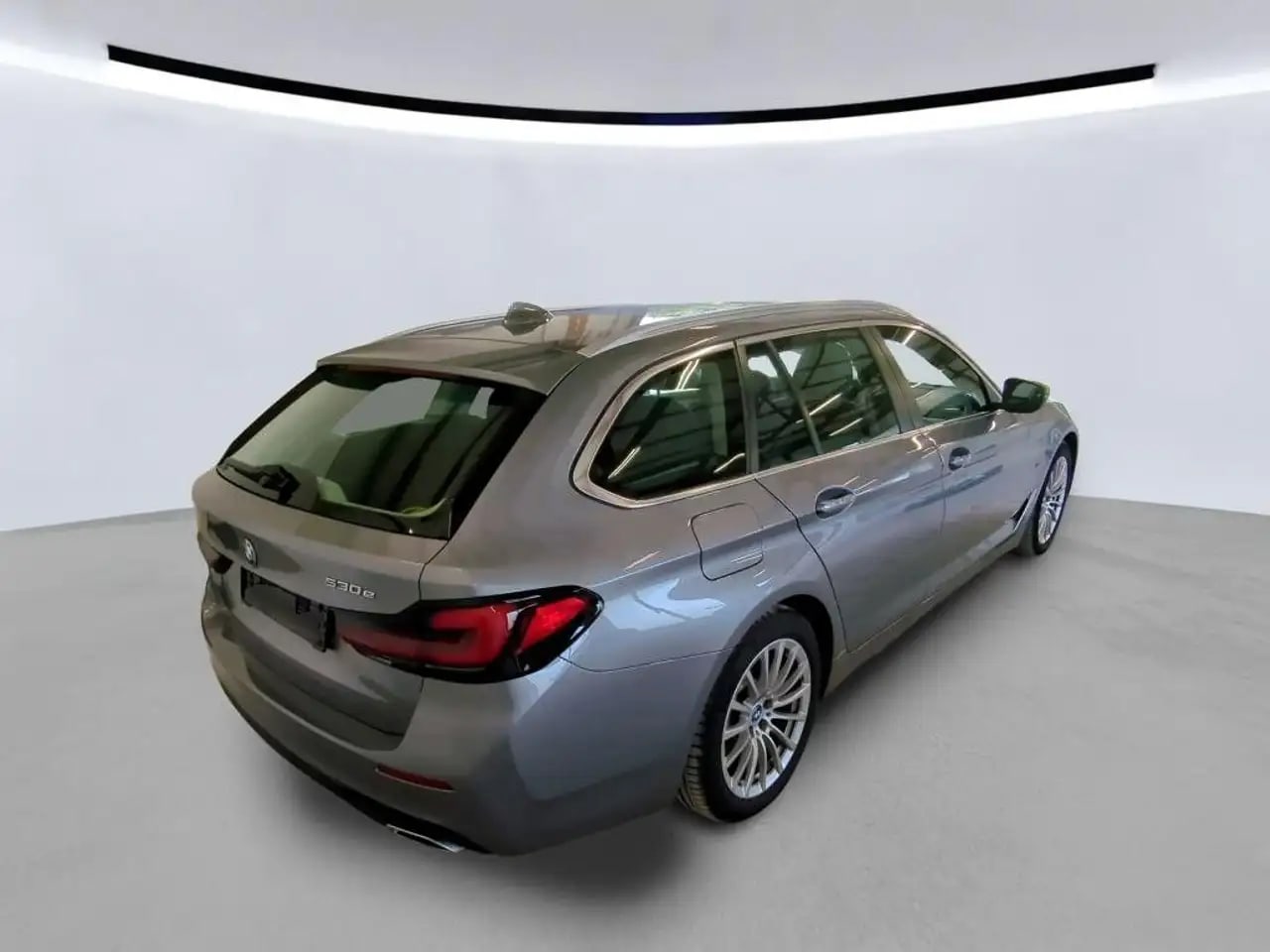 BMW 530 e AHK*ACC*Kamera*HUD*H&K*Leder*LED*NaviTouch 4