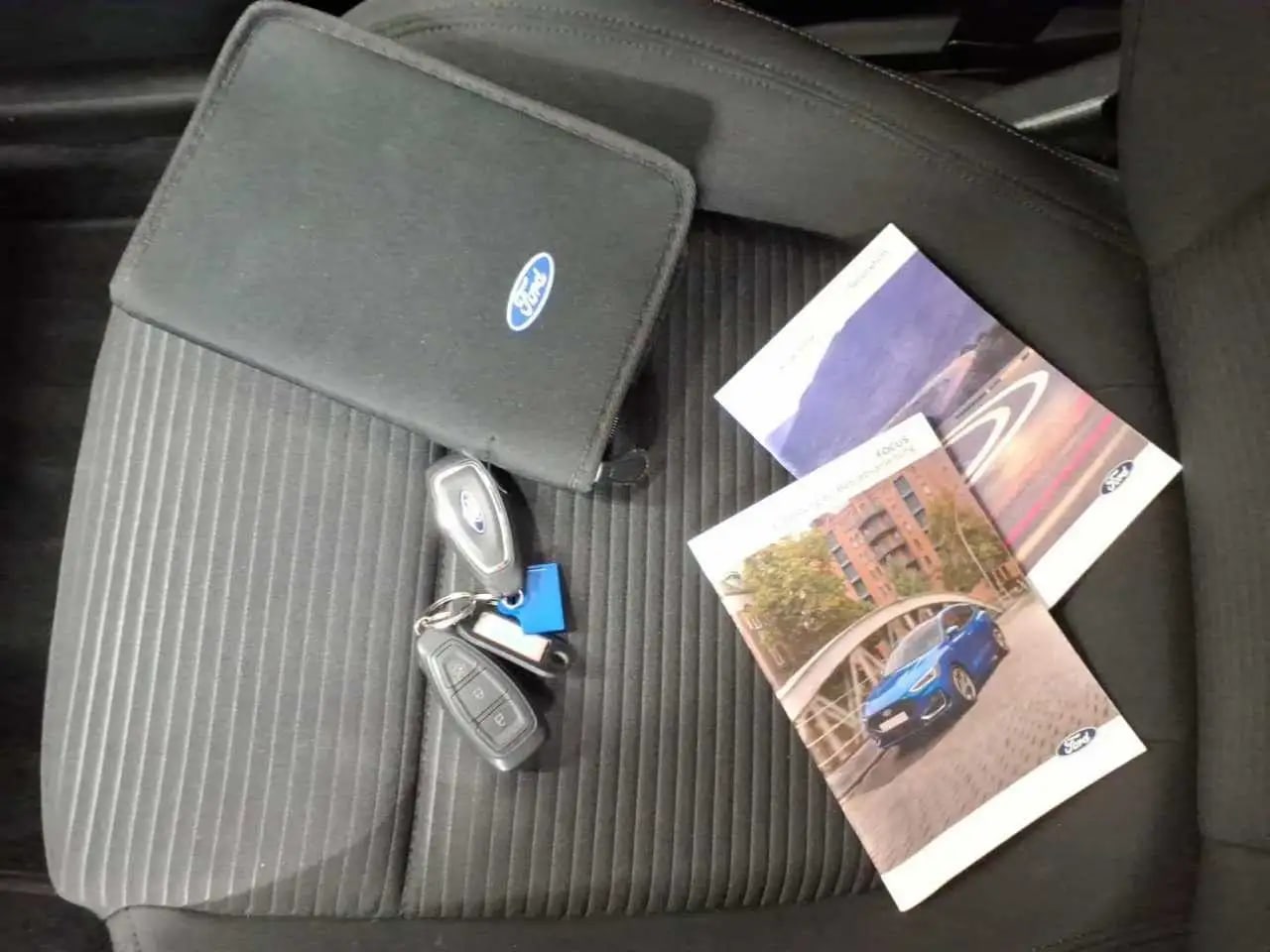 Ford Focus Titanium NaviTouch*LED*LM*DAB*Winterpaket 3