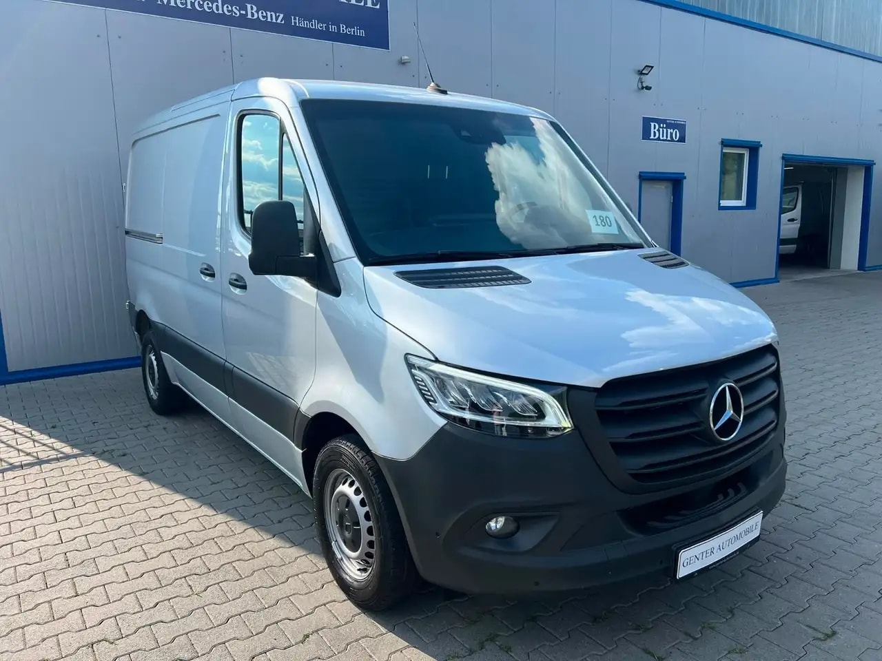 Mercedes-Benz Sprinter 314 AUTOMATIK NAVI TOTWINKEL KAMERA LED 3