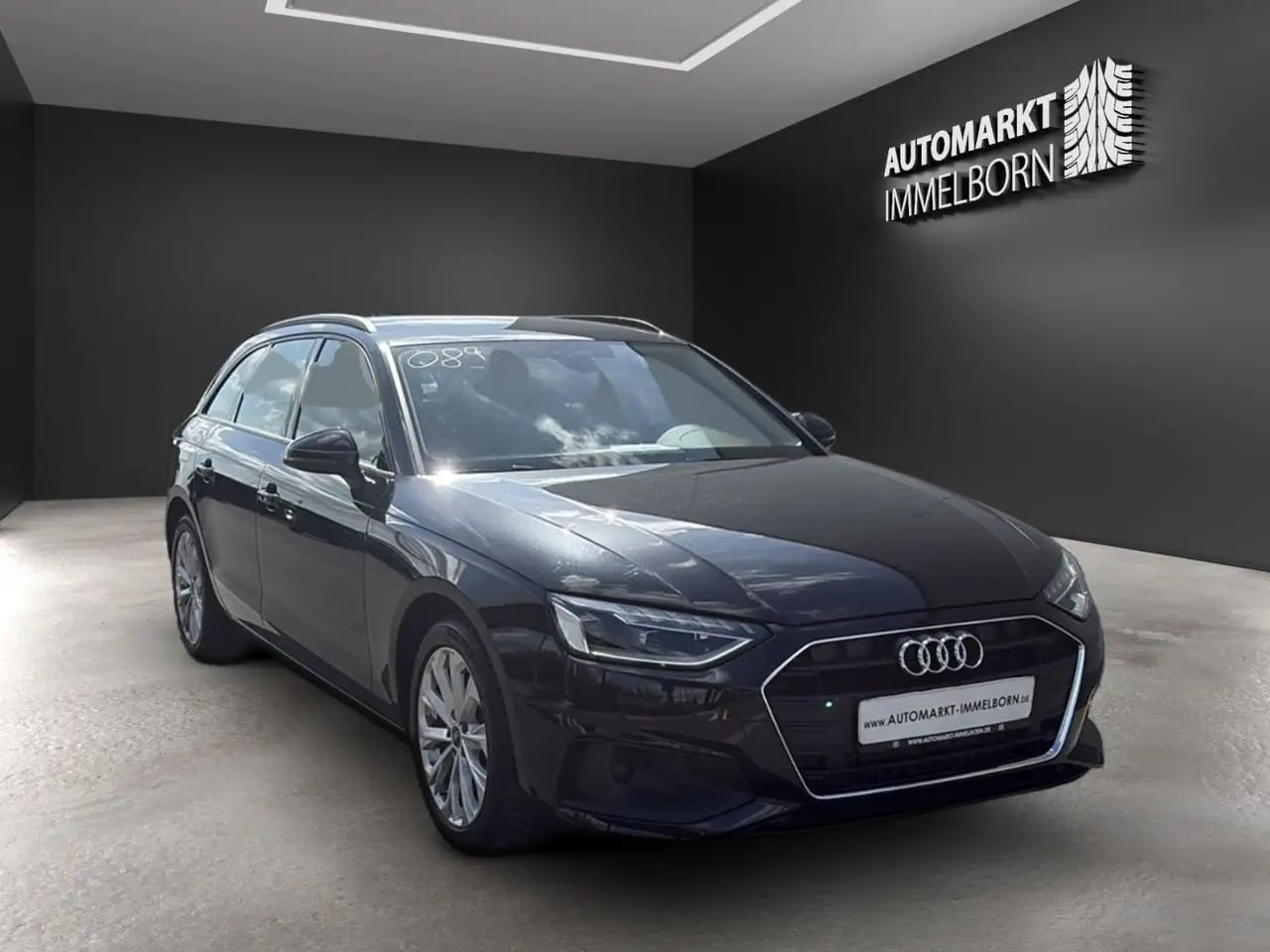 Audi A4 Virtual*AHK*LED*NaviTouch*DAB*Lheizung*Sound 2