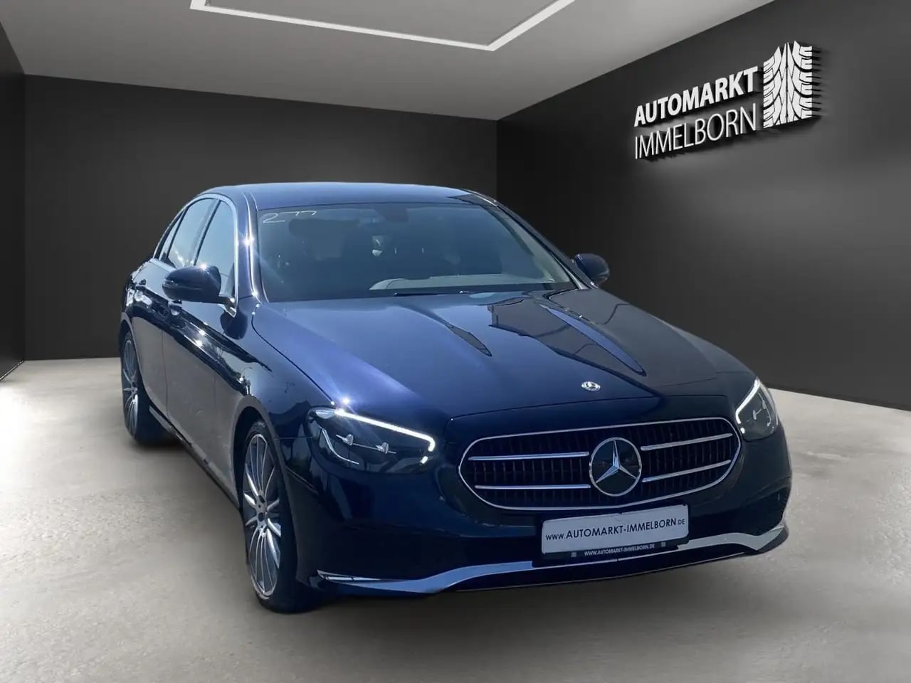 Mercedes-Benz E 200 AMG 20*VollLeder*LED*Memory*Wides 2