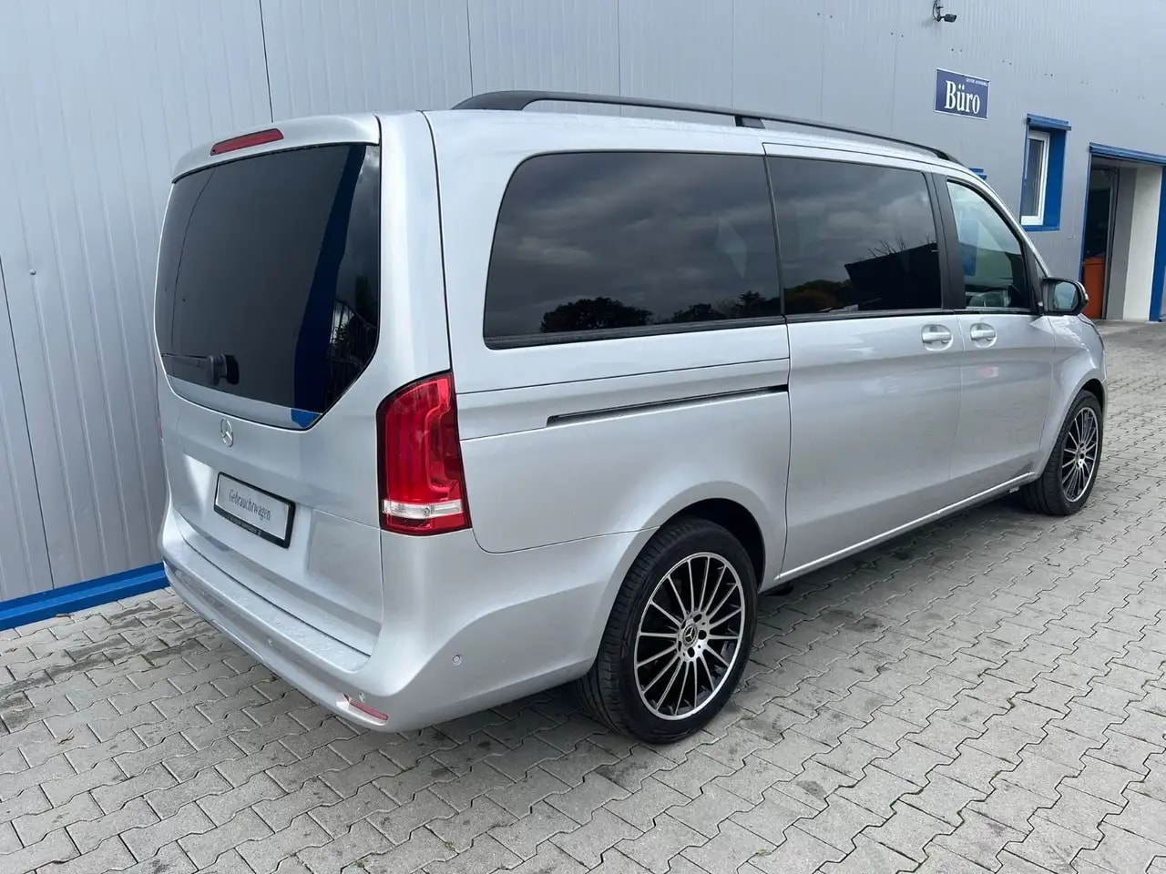 Mercedes-Benz V 300 LANG 4M NAVI MBUX 360° 7-SITZER 3xEL.TÜREN 8