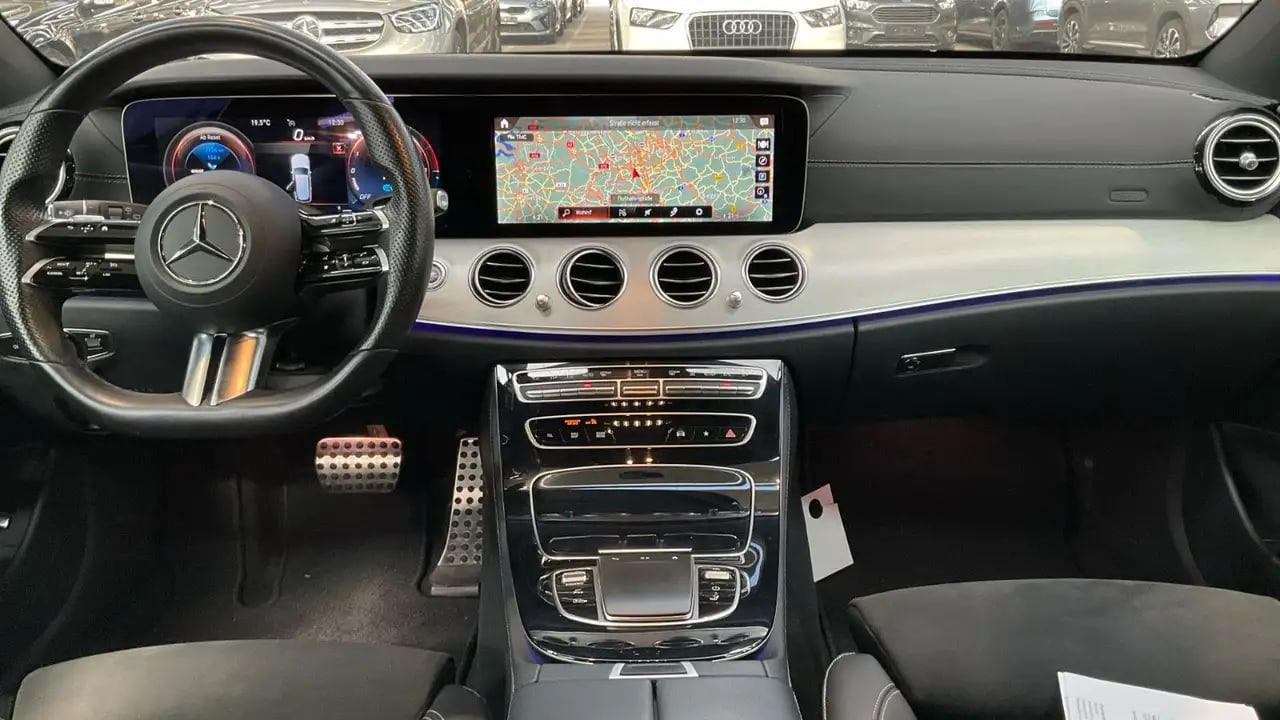 Mercedes-Benz E 300 de AMG 2x HUD*360*Alcantara*LED*DAB*Navi+ 7