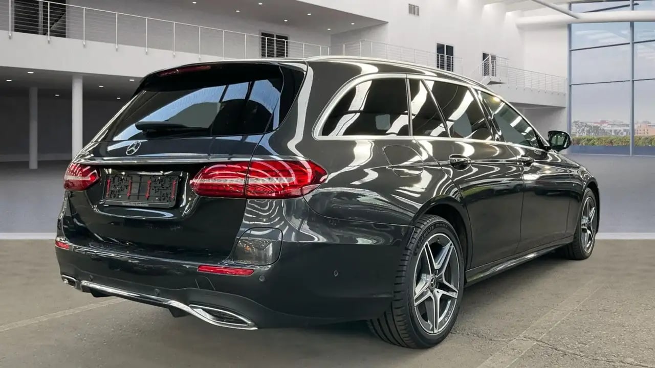 Mercedes-Benz E 300 de AMG 2x HUD*360*Alcantara*LED*DAB*Navi+ 4