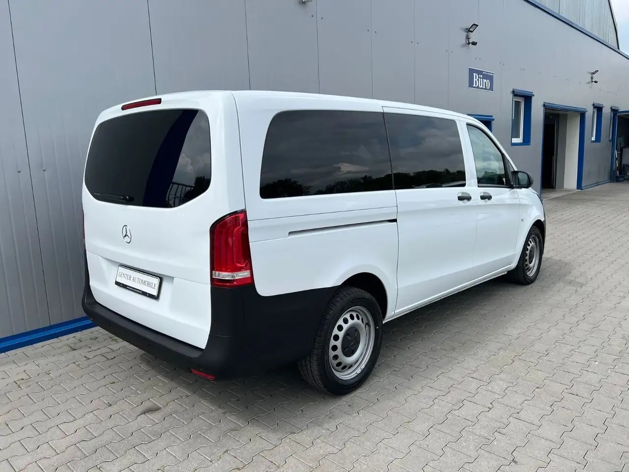 Mercedes-Benz Vito 119 LANG 7G KLIMA WEBASTO NAVI KAMERA LED 7