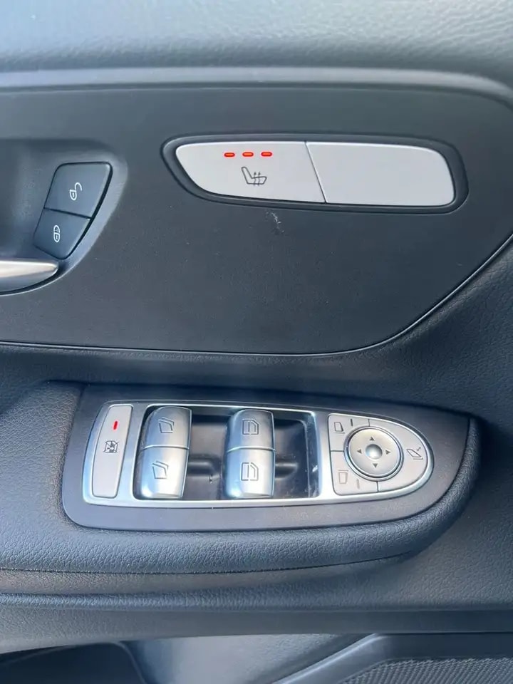 Mercedes-Benz V 220 d LANG 9G LIEGEPAKET NAVI MBUX AHK 7-SITZE 11