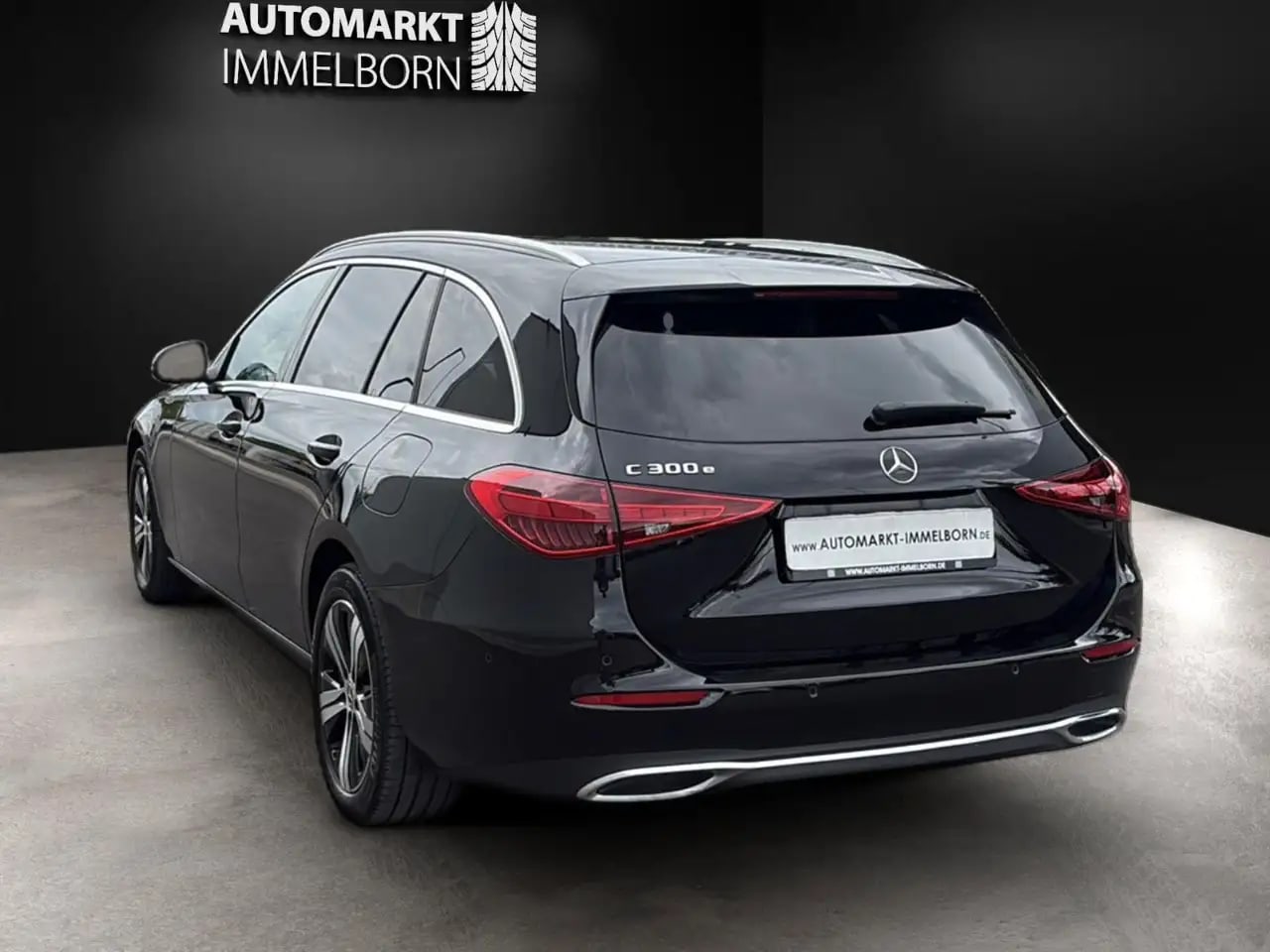 Mercedes-Benz C 300 e Pano*Distro*AHK*Kamera*LED*Leder*18*DAB 5