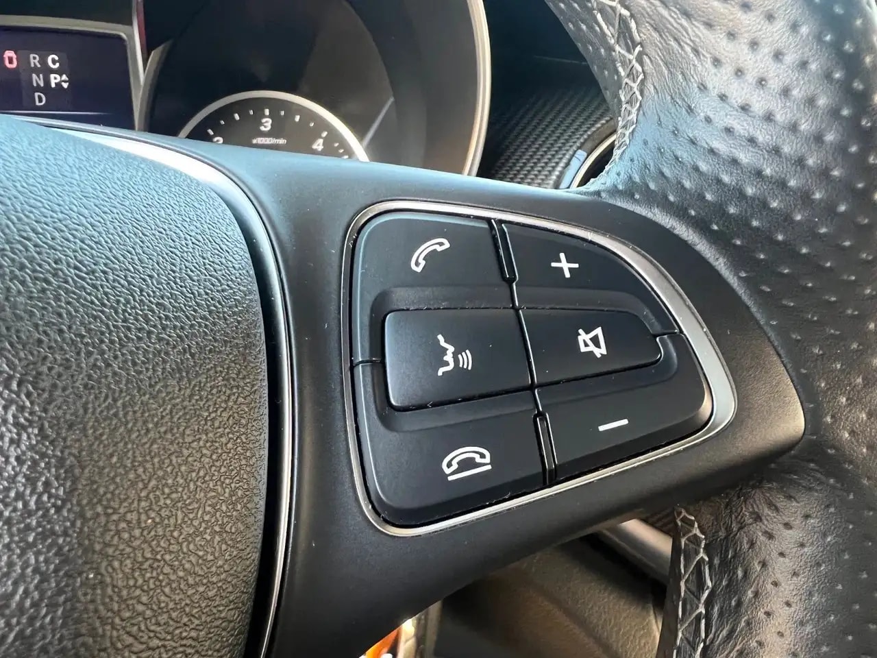 Mercedes-Benz V 300 V300 d LANG AMG-LINE NAVI DISTRONIC LED EL.TÜREN 19