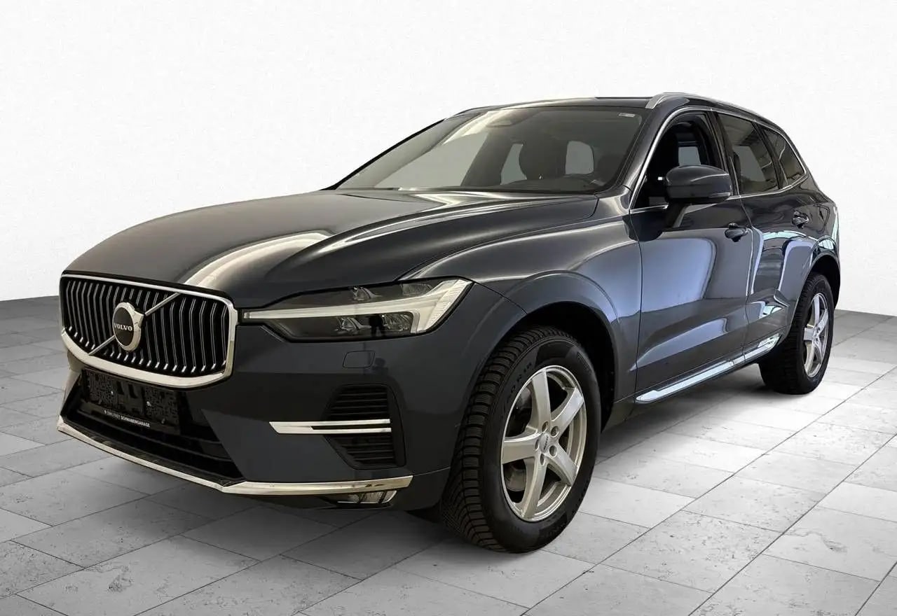 Volvo XC60 Plus Bright VollLeder*LED*AHK*4xSH*Kamera*N 2
