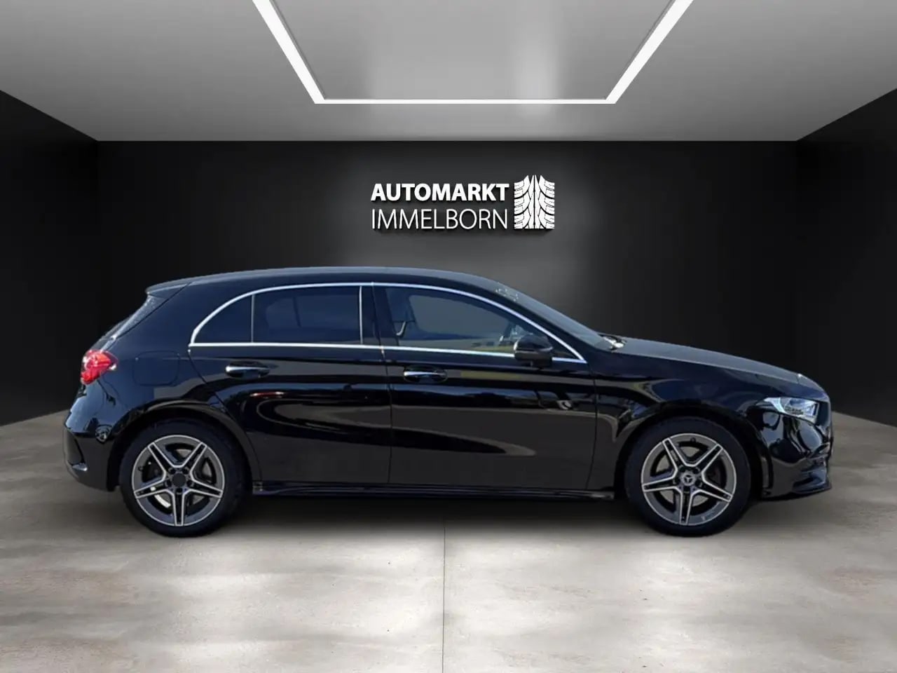 Mercedes-Benz A 250 e AMG Burmest*AHK*Alcantara*18*VZ*Spur 11