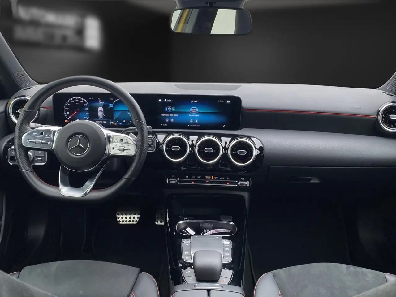 Mercedes-Benz A 45 AMG 4Ma Alcantara*LED*DAB*18*DigTacho 9