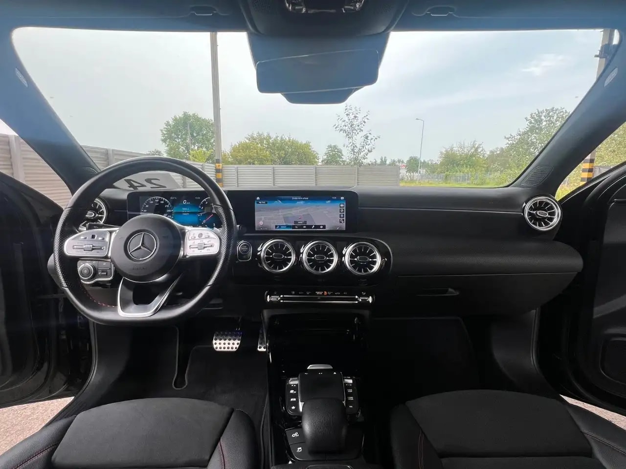 Mercedes-Benz A 45 AMG A45 AMG 4M+ SPEEDSHIFT DCT 8G LED DISTRONIC 360° 13