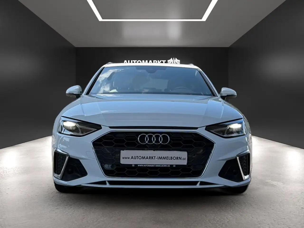 Audi A4 S line Kamera*ACC*Virtual*LED*Sound*3Zone*18 9