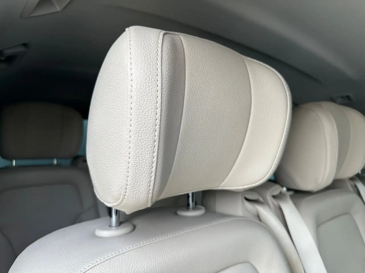 Mercedes-Benz V 220 V220 d LANG 4M 9G WEBASTO NAVI MBUX AHK 8-SITZER 18