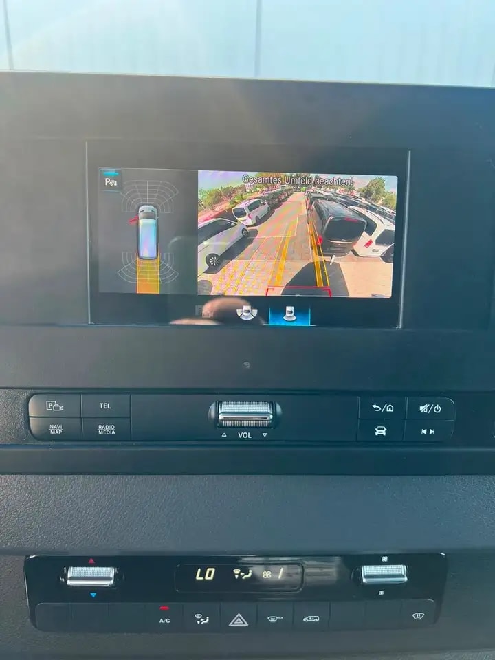 Mercedes-Benz Sprinter 314 AUTOMATIK NAVI TOTWINKEL KAMERA LED 18