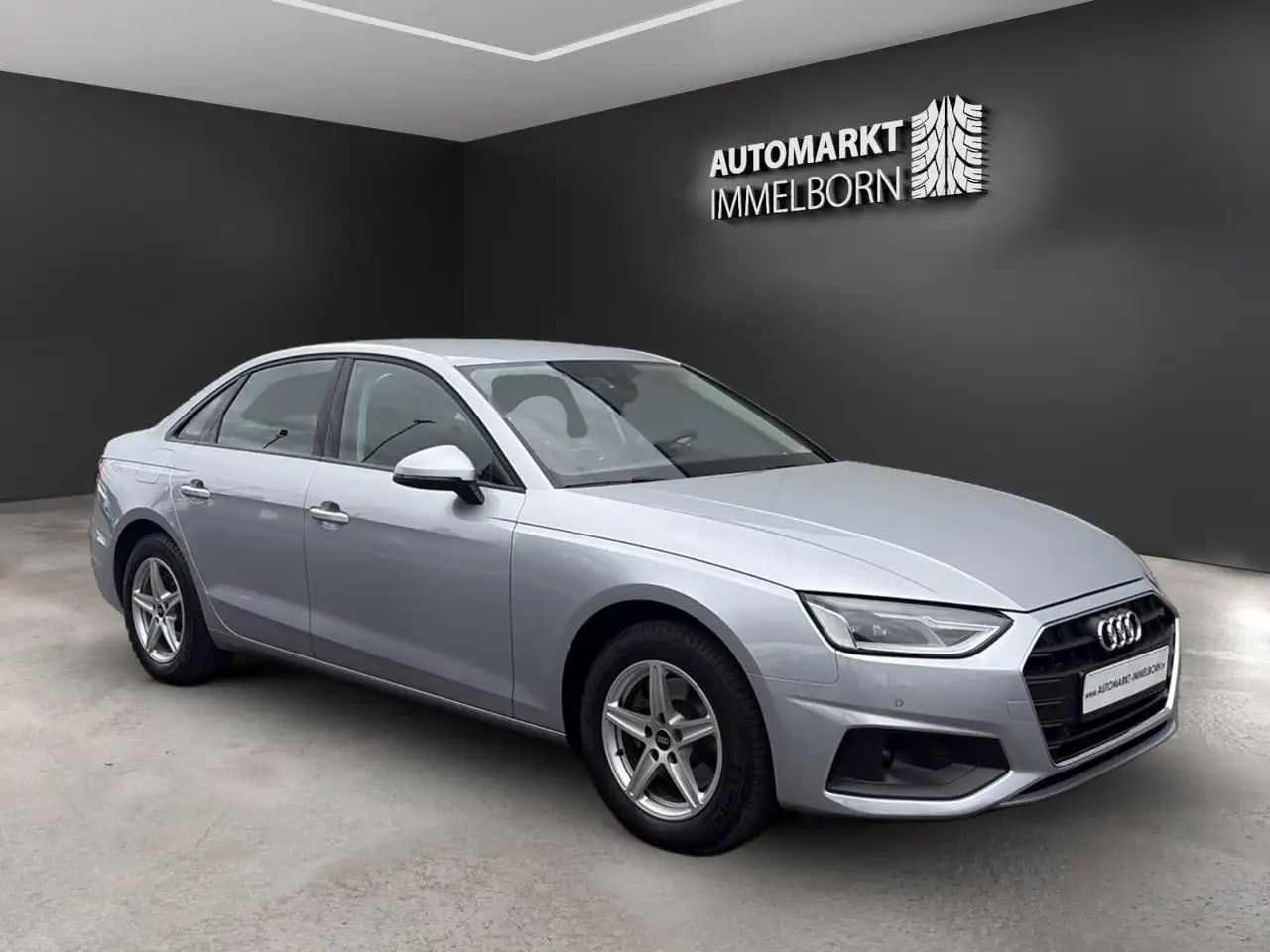 Audi A4 Lim. 30 TDI LED*NaviTouch*DAB*PDC*ACC*1Hand
