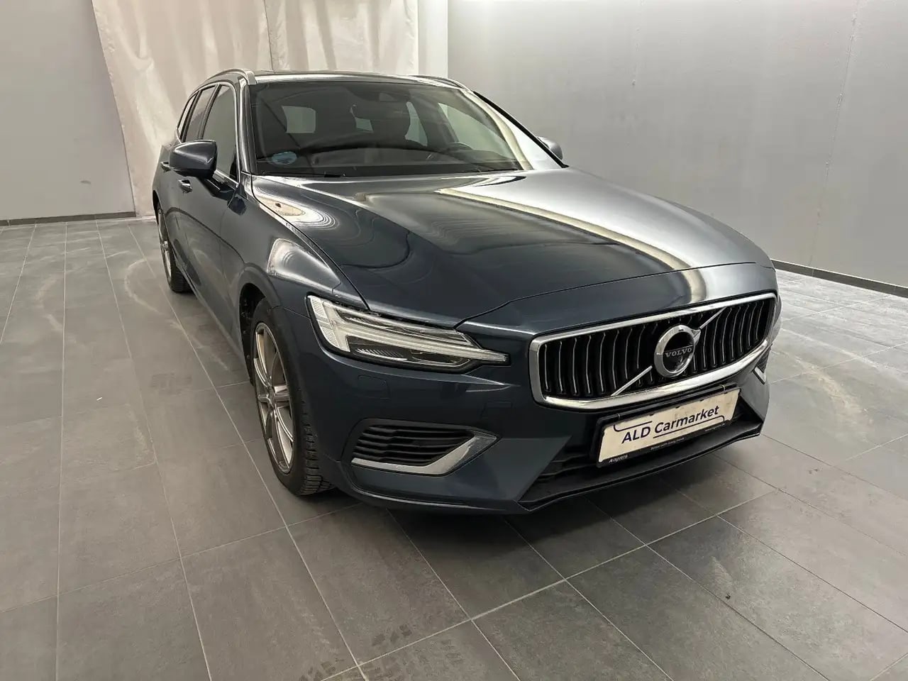 Volvo V60 Inscription PlHybrid AW Sdach*Leder*360*H&K 2