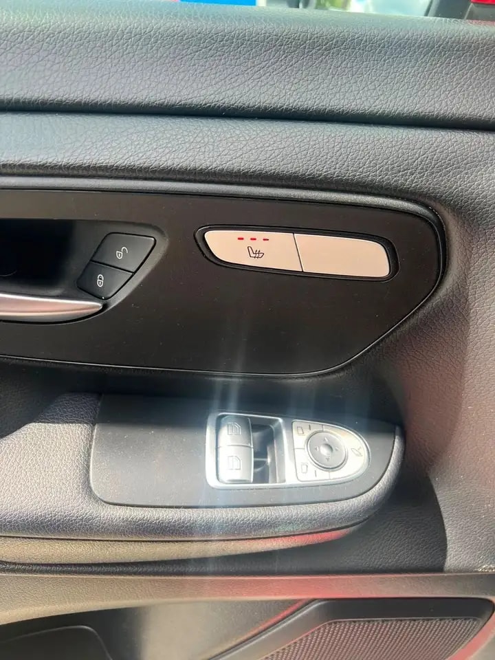 Mercedes-Benz V 220 LANG 9G-TR NAVI WEBASTO LED 360° 8-SITZER 13