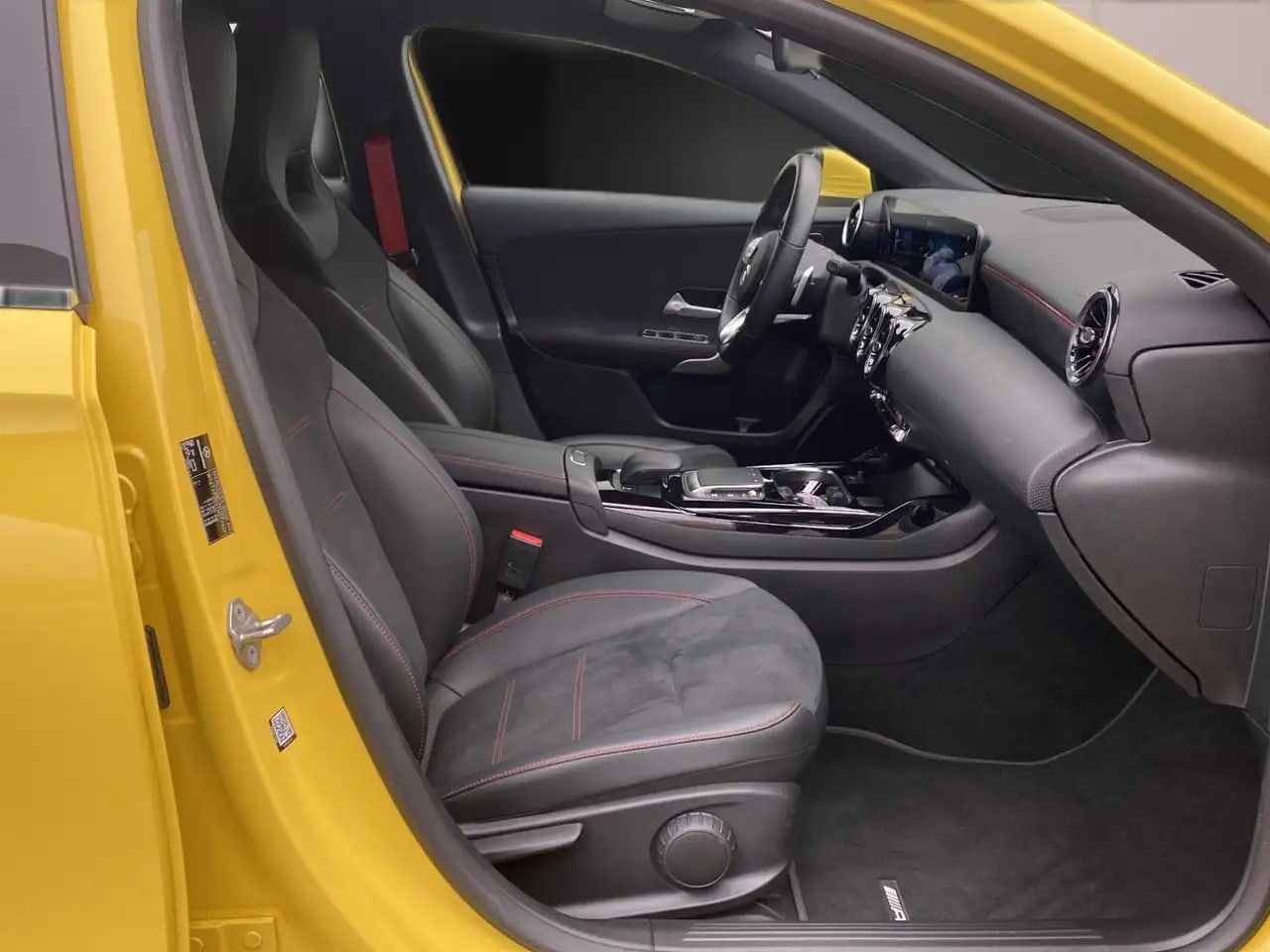 Mercedes-Benz A 45 AMG 4Ma Alcantara*LED*DAB*18*DigTacho 11