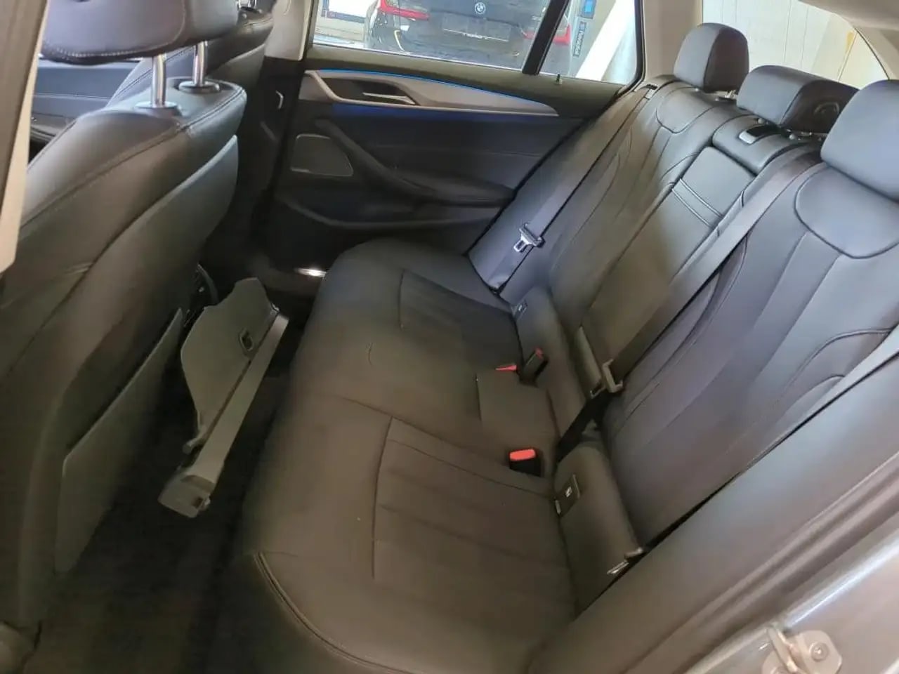BMW 530 e AHK*ACC*Kamera*HUD*H&K*Leder*LED*NaviTouch 10