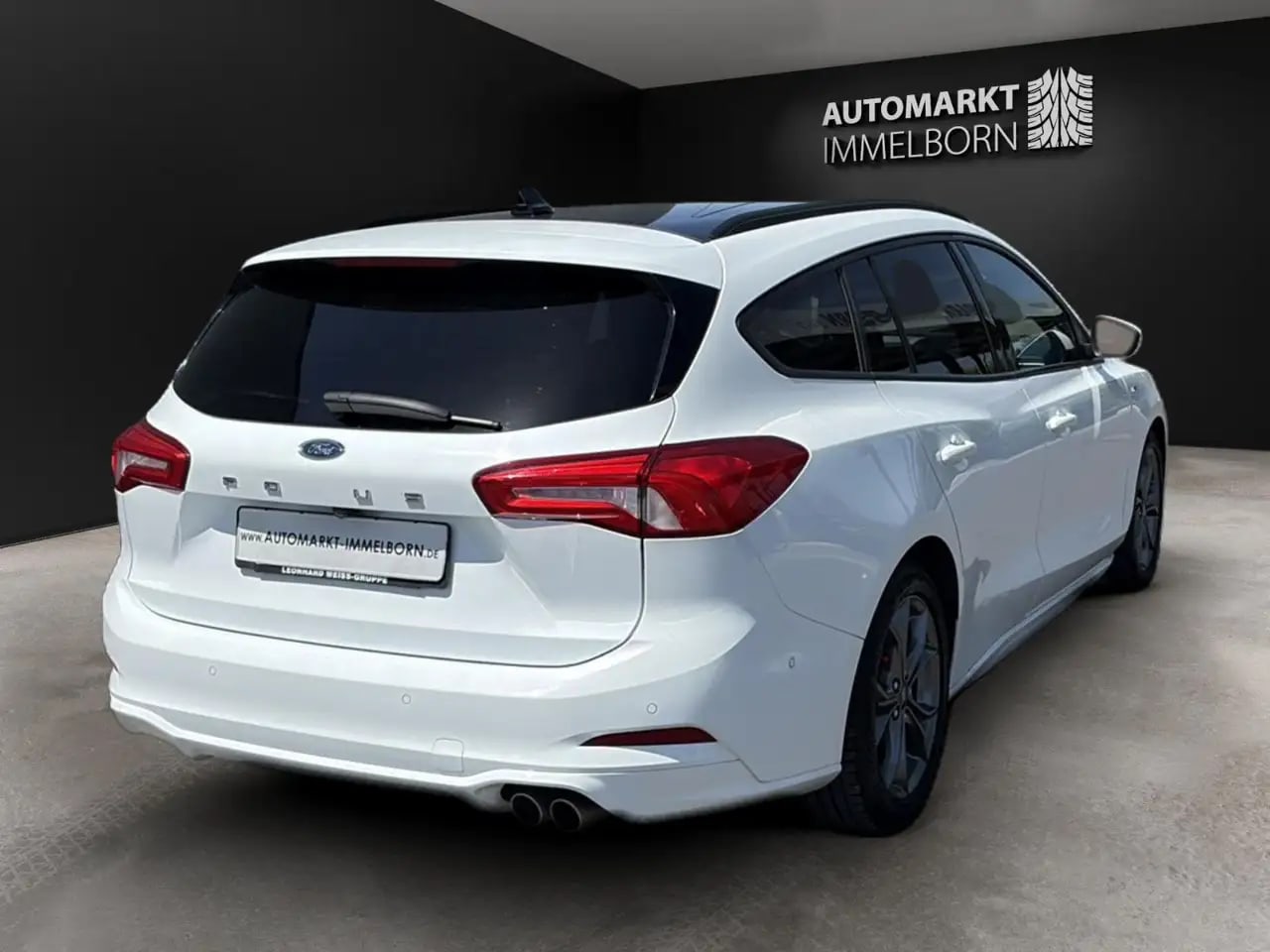 Ford Focus ST-Line Panorama*LED*AHK*Navi*17*Standheiz 7