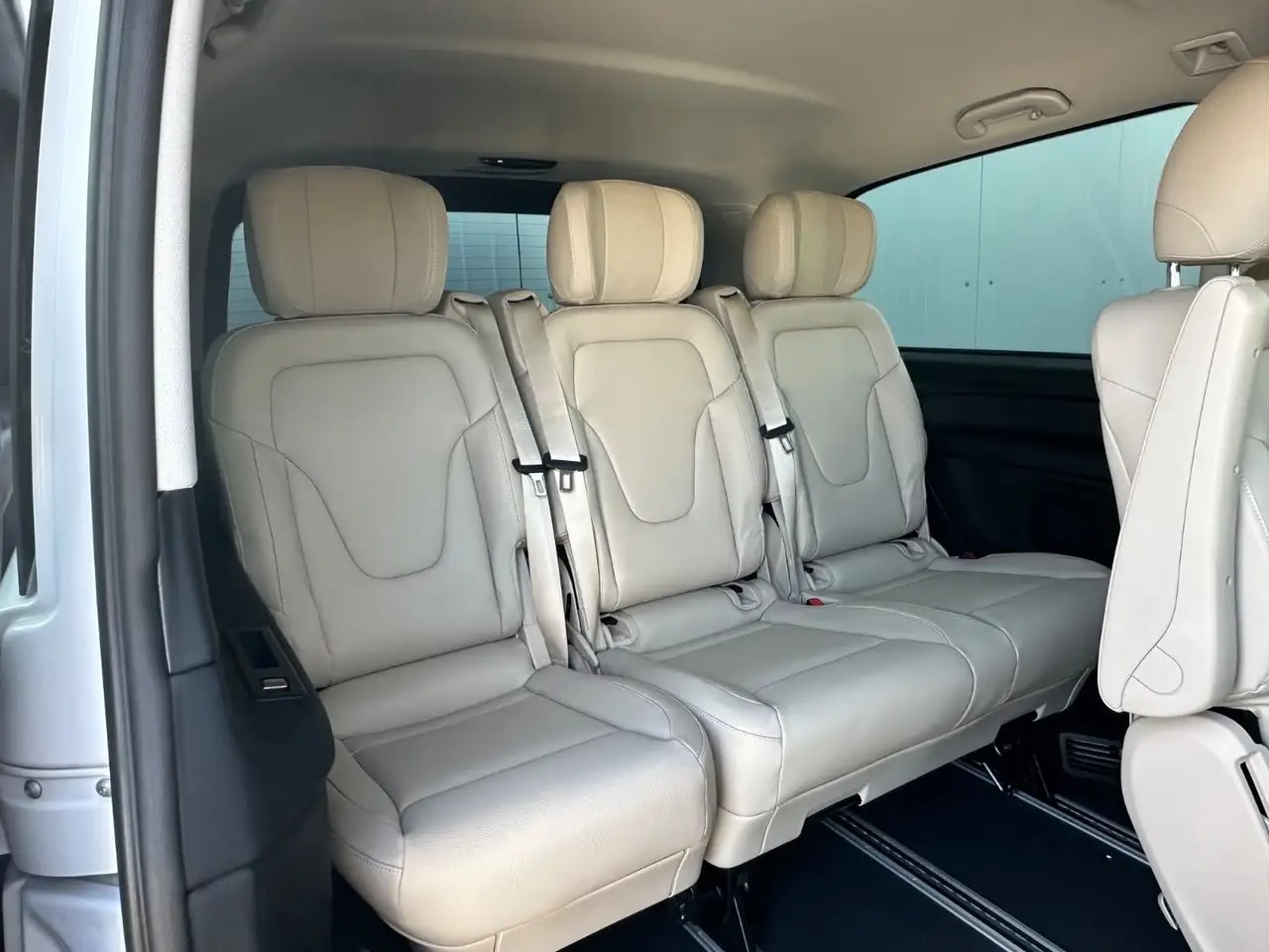 Mercedes-Benz V 220 V220 d LANG 4M 9G WEBASTO NAVI MBUX AHK 7-SITZER 11