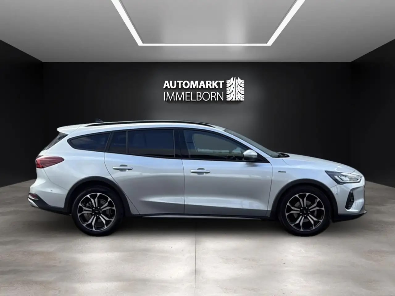 Ford Focus Active Vignale LEDER*Kamera*AHK*LED*18*DAB 11