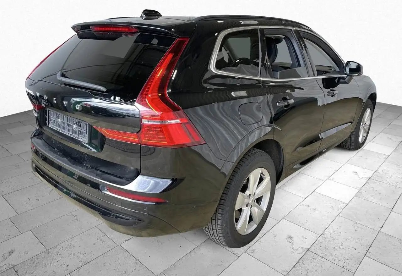 Volvo XC60 Momentum Pro ALLRAD 360*AHK*LED*Navi*18 4