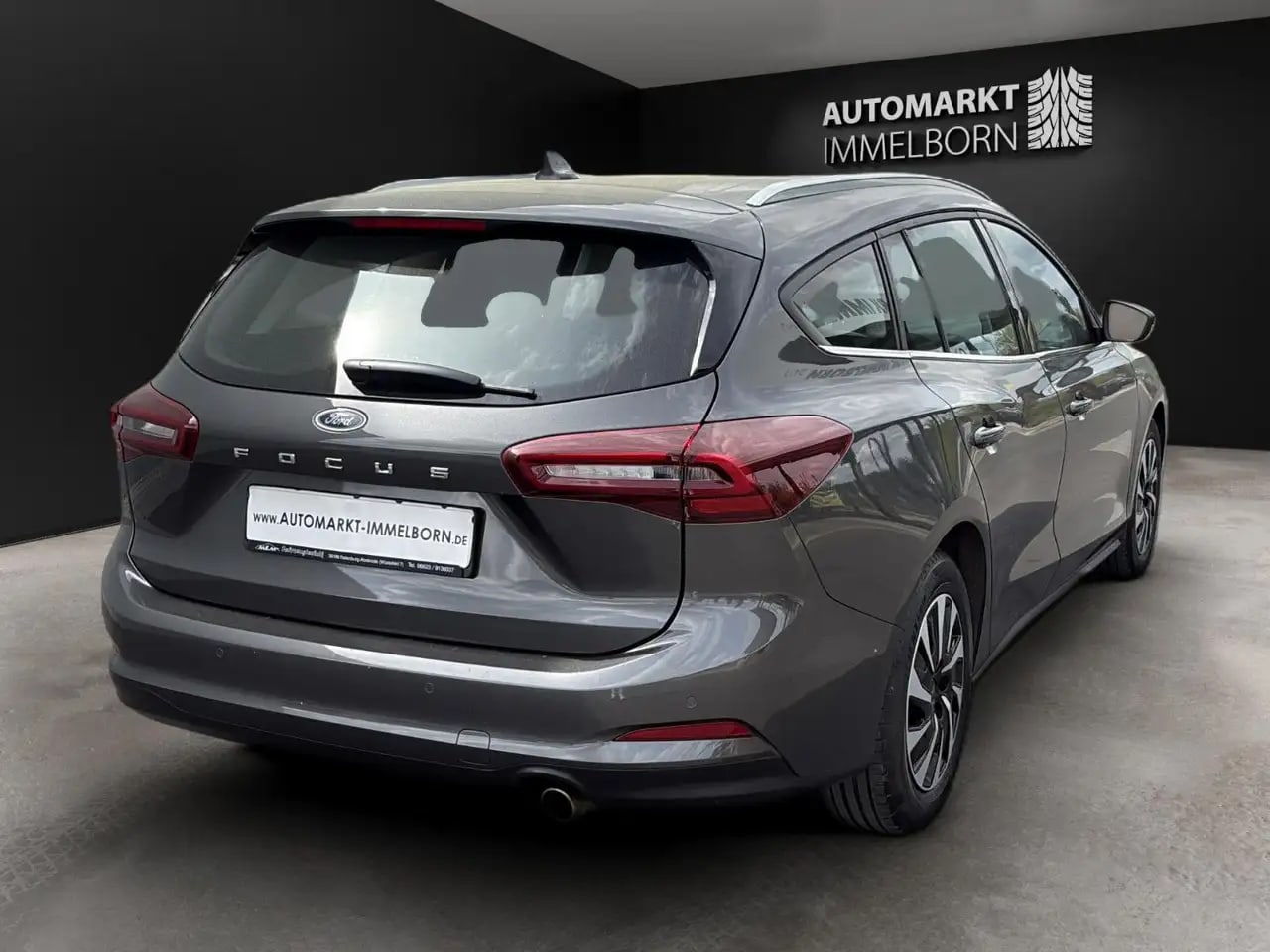 Ford Focus Titanium Style LED*Navi+*PDC*Winterpaket*L 11