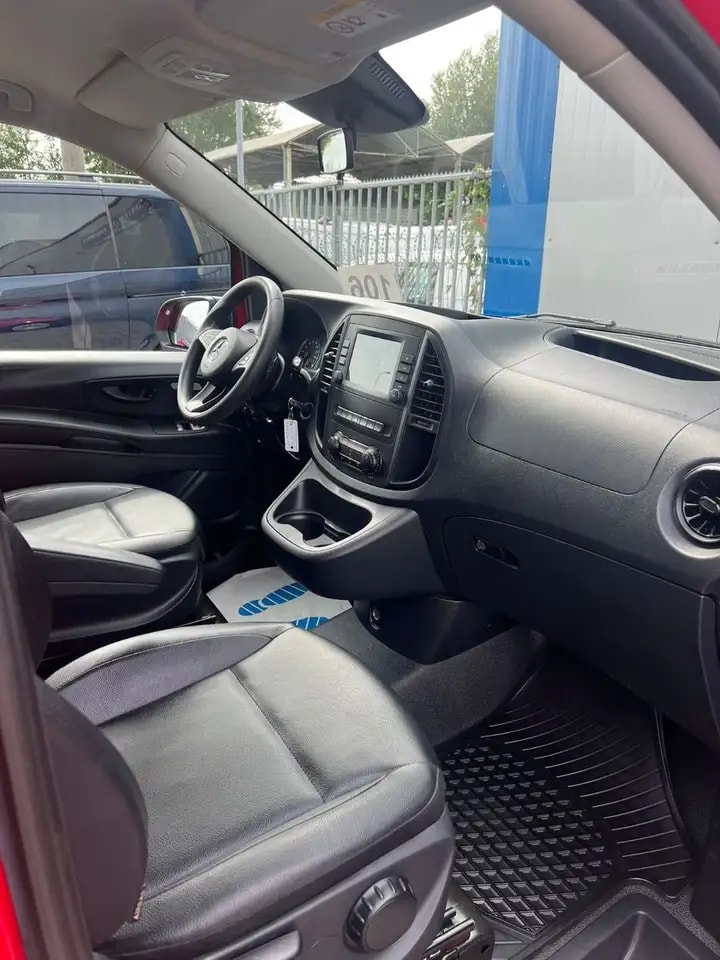 Mercedes-Benz Vito 116 TOURER LANG 9G NAVI KAMERA 8-SITZER AHK 14
