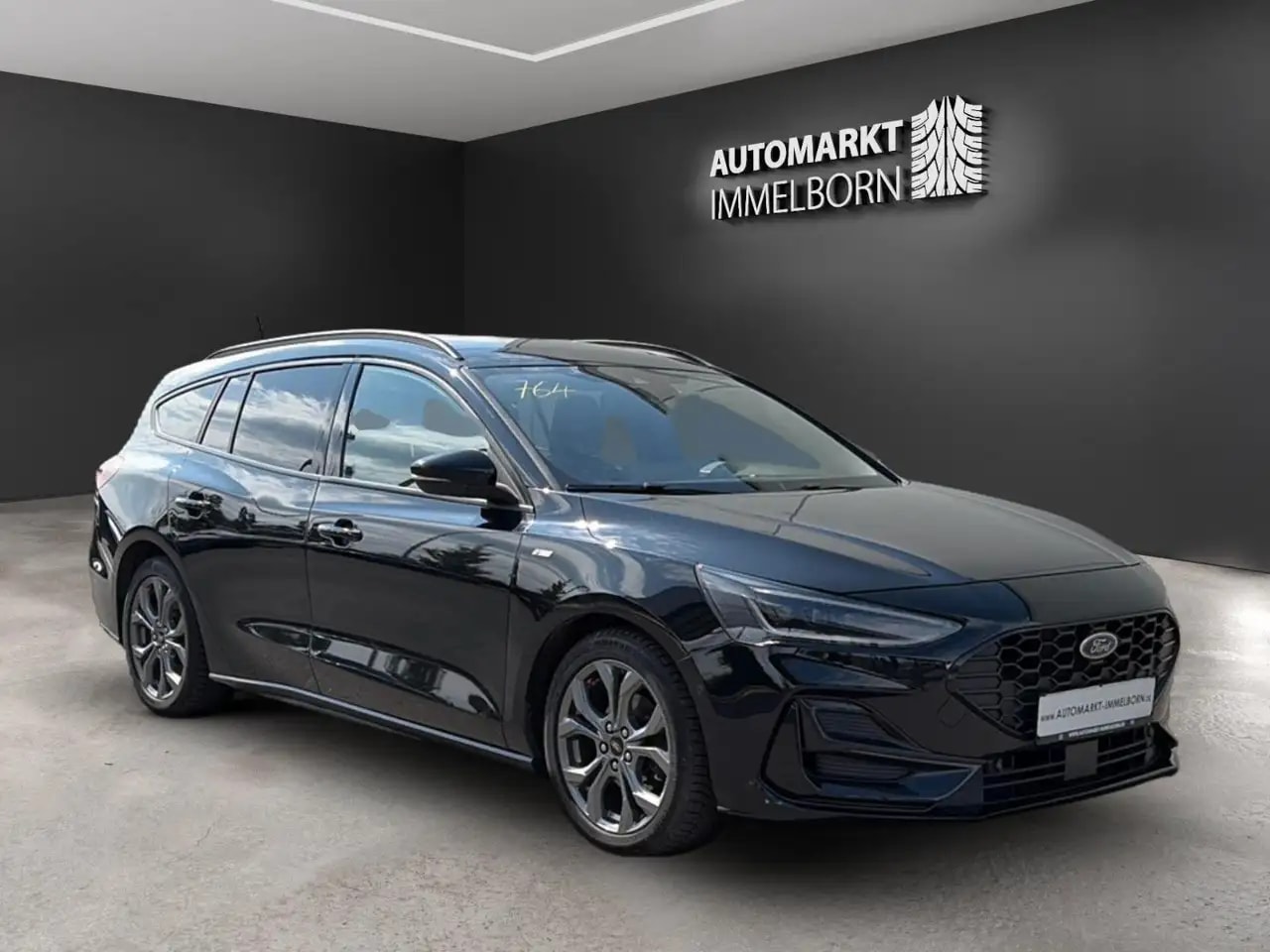 Ford Focus ST-Line X Pano*Matrix*AHK*B&O*ACC*17*Winte