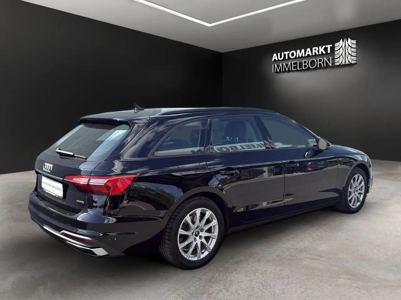 Audi A4 quattr LED*VollLeder*Panorama*NaviTouch*Sound 8