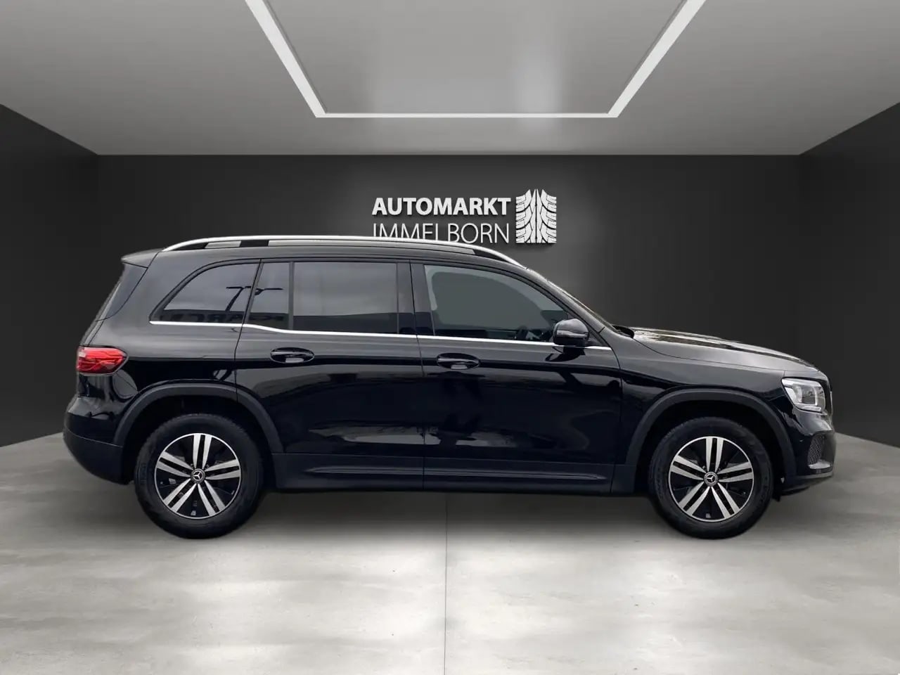 Mercedes-Benz GLB 200 d Navi*LED*Leder*Sport*Kamera*SHZ*STHZG 12