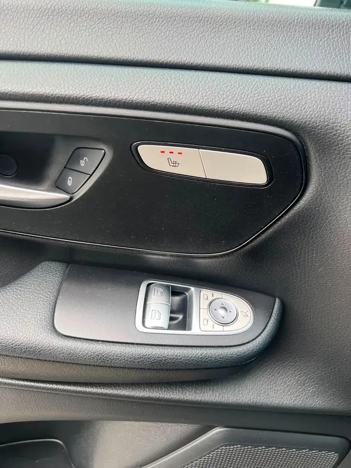 Mercedes-Benz V 220 EXTRALANG 9G WEBASTO LED 360° AHK 7-SITZER 13