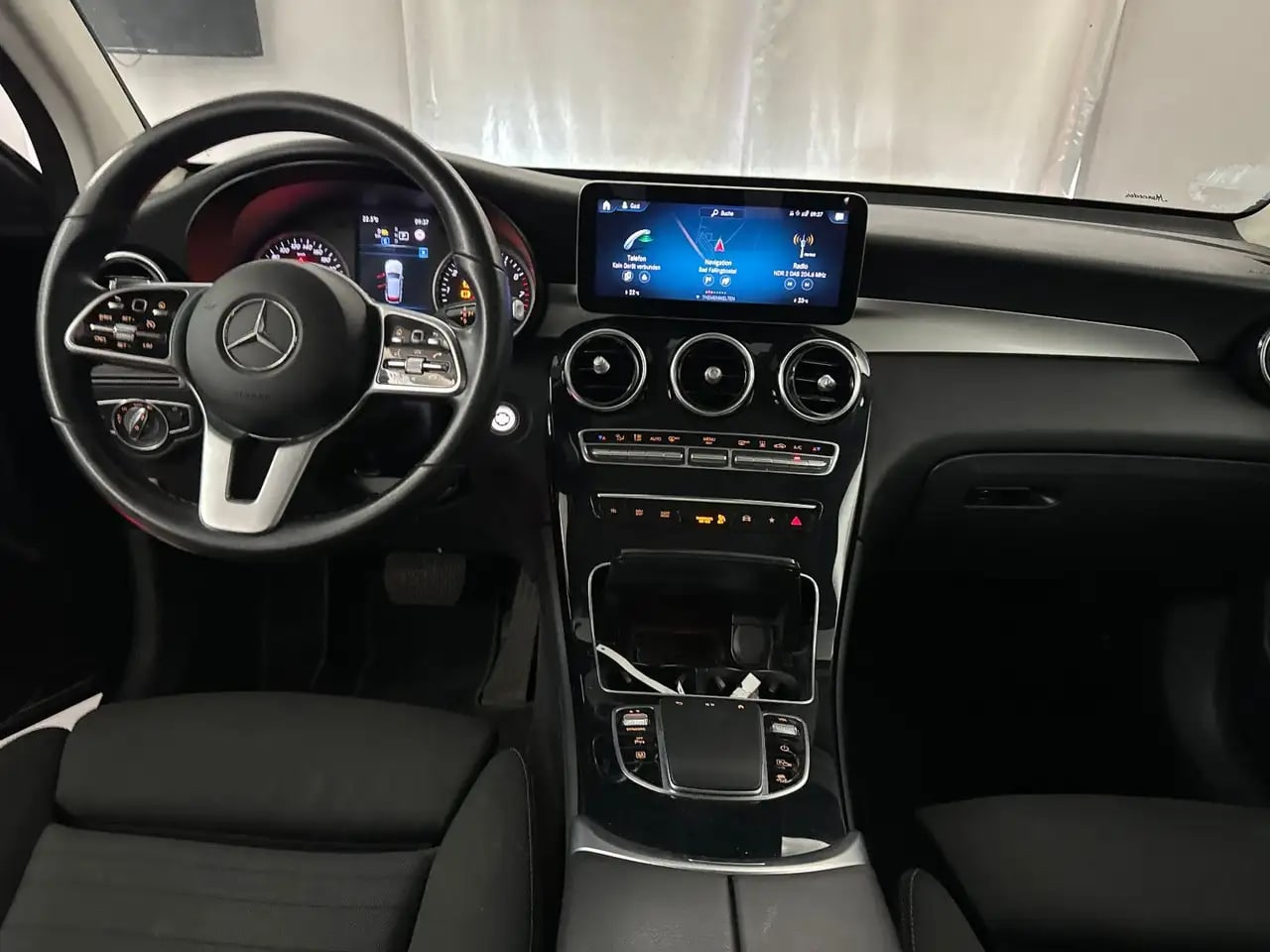 Mercedes-Benz GLC 300 e OffRoadStyling*Panorama*LED*Kamera 6