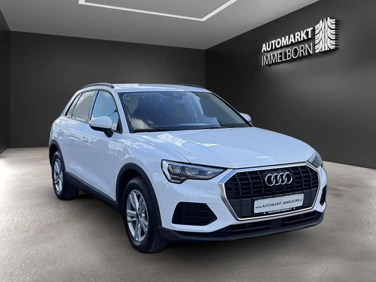 Audi Q3 35 TDI Virtual*LED*NaviTouch*SPUR*VKZ*Tempo*L 2