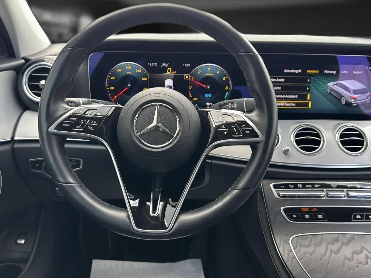 Mercedes-Benz E 300 de HUD*360°*Mubeam*Distro*Night*SOH 94% 9
