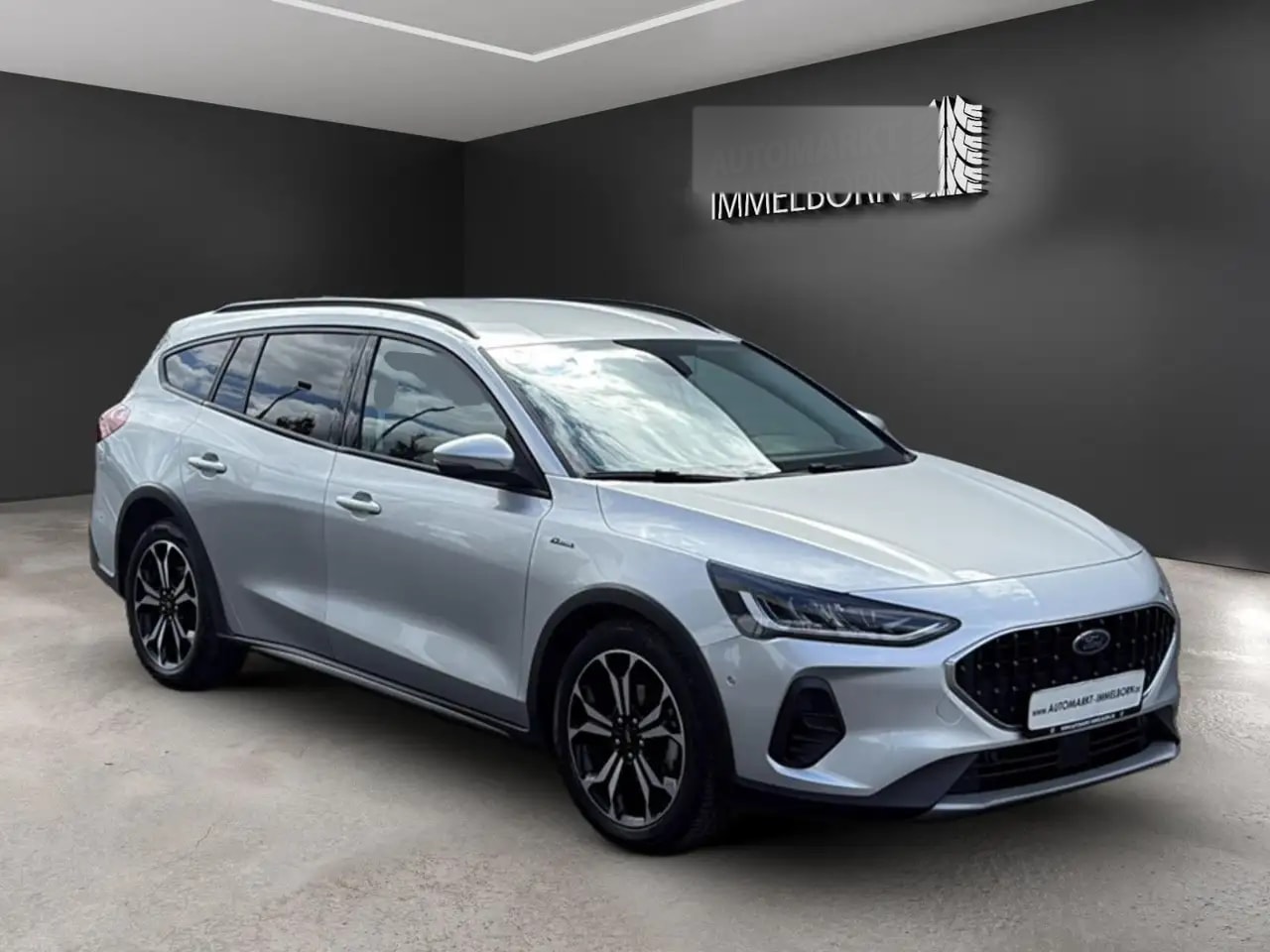 Ford Focus Active Vignale LEDER*Kamera*AHK*LED*18*DAB
