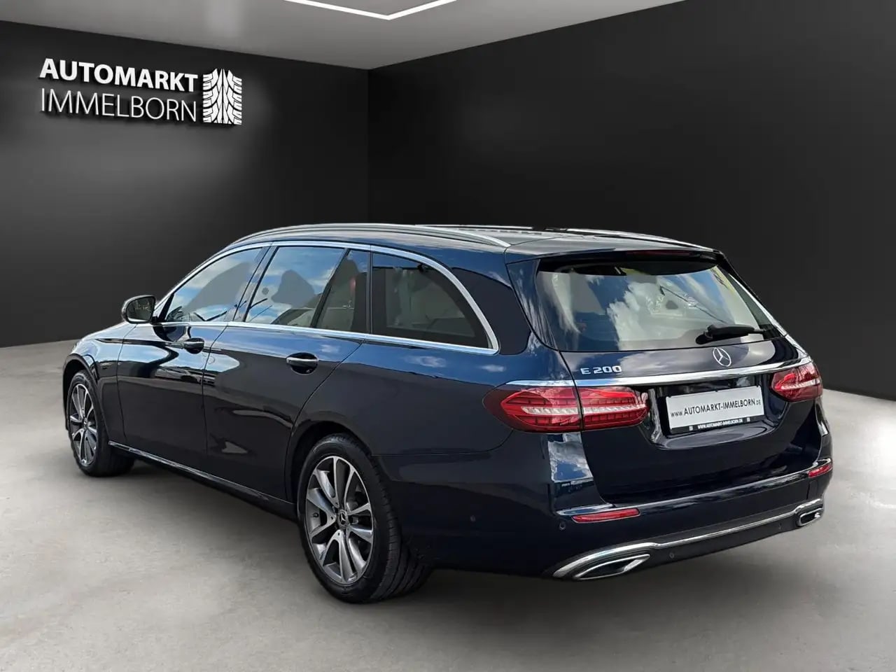 Mercedes-Benz E 200 E VollLeder*7Sitzer*LED*Navi*DAB*MBUX*Kame 6