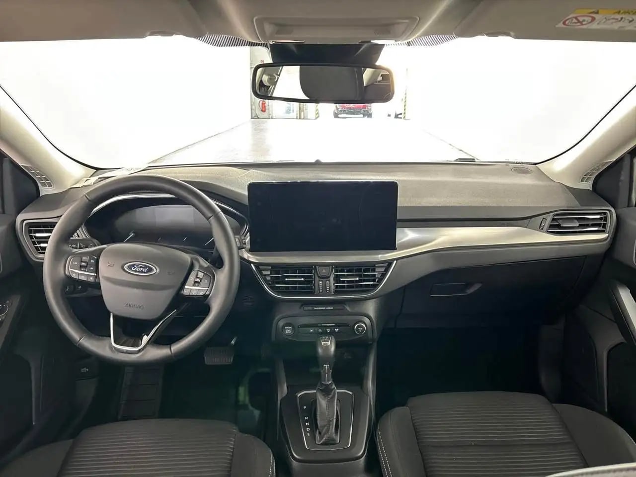 Ford Focus Lim. Titanium LED*Navi*LM*Winterpak*Kamera 9