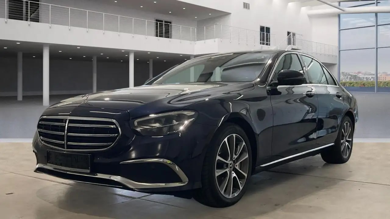 Mercedes-Benz E 400 d Allrad Exclusive Pano*Sthzg*360*Distro*H