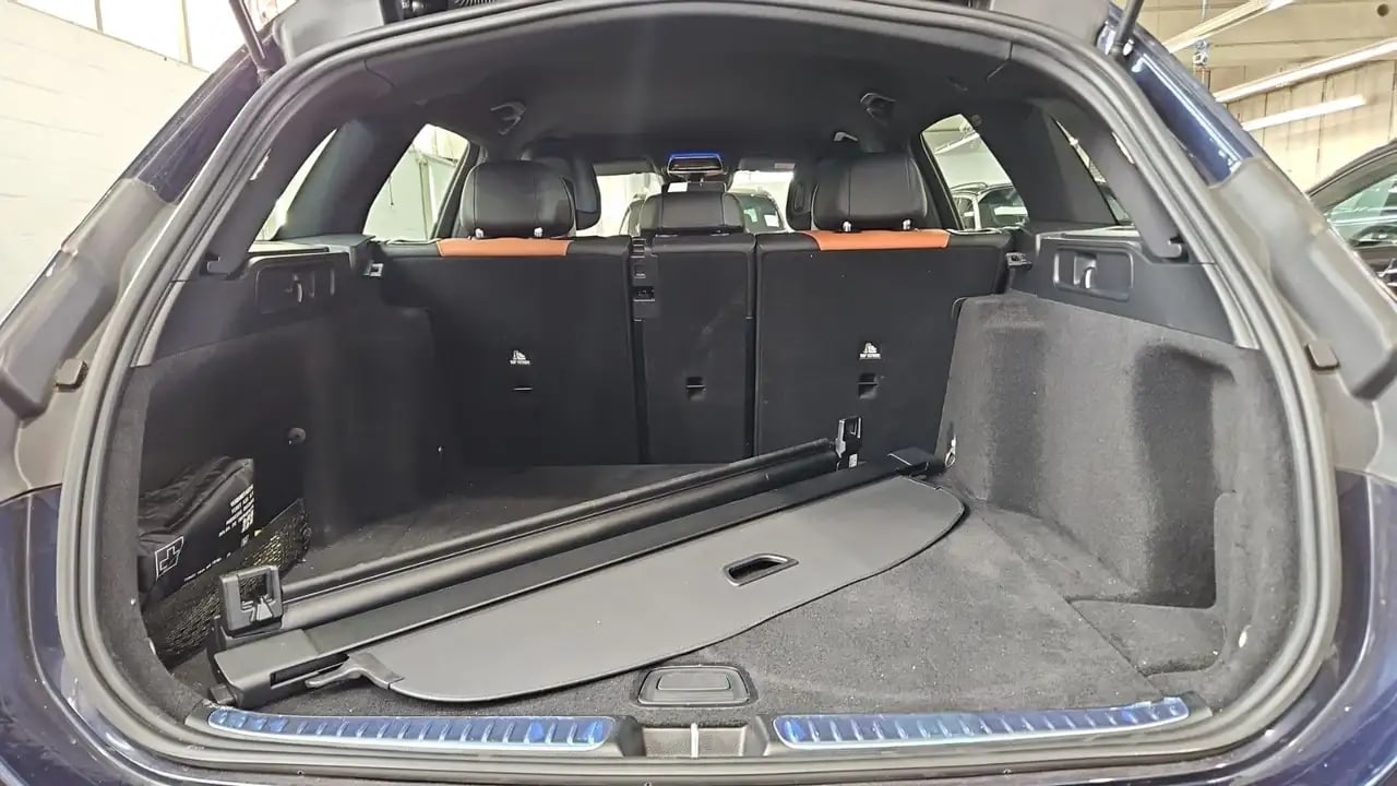 Mercedes-Benz C 300 d 18*Kamera*2FarbigLeder*Distro*STHZG*LED* 12