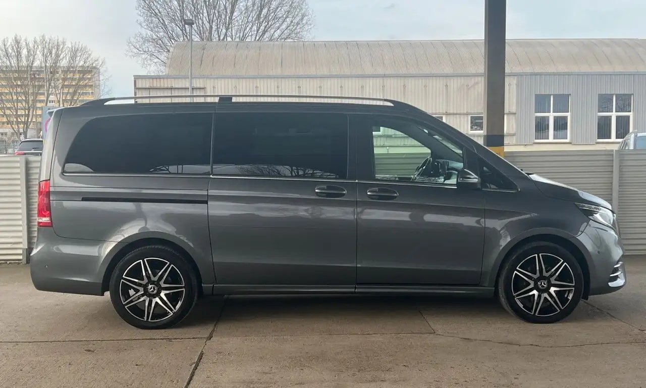 Mercedes-Benz V 300 d LANG 4M AMG-LINE 9G WEBASTO AHK EL.TÜREN 4