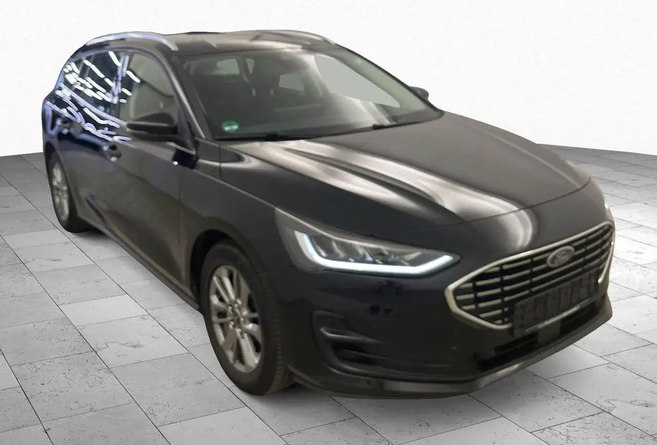 Ford Focus Titanium Matrix*Kamera*ACC*LED*NaviGroß*LM